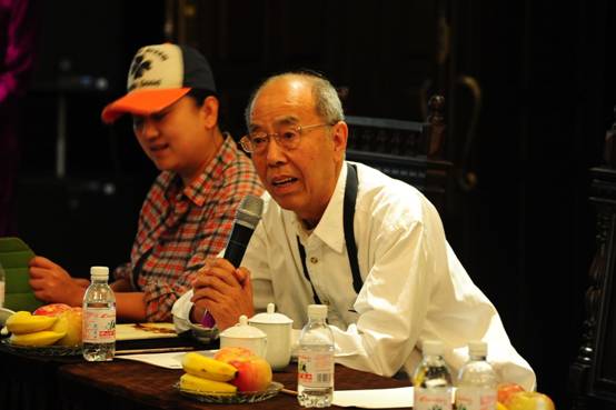 波螺女孩 見面會在集團總部舉行