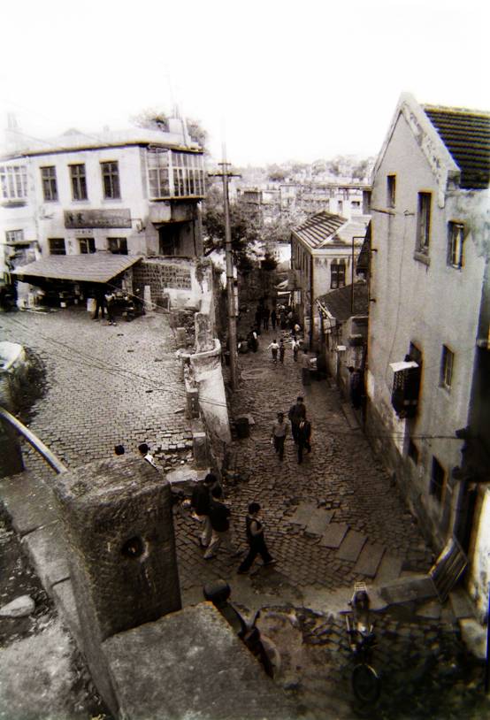 波螺女孩 見面會在集團總部舉行